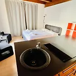 Ξενοδοχείο με διαμερίσματα By Lr - Self Check In 3*