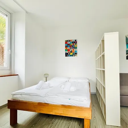By Lr - Self Check In Apartmanhotel *
