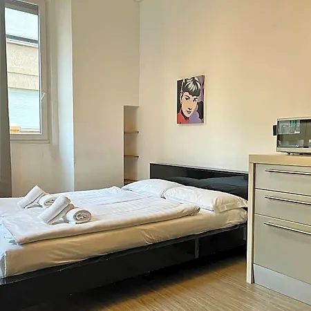 By Lr - Self Check In 3* Lugano