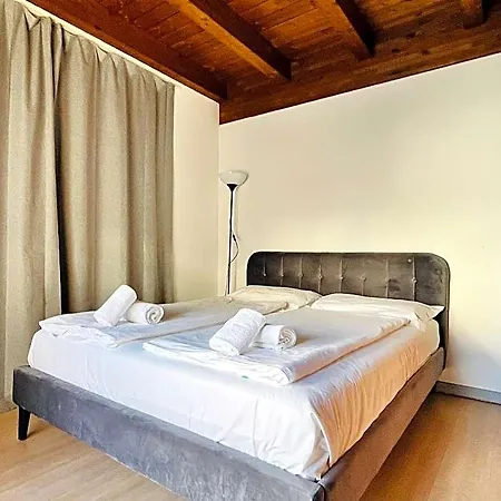By Lr - Self Check In 3* Lugano
