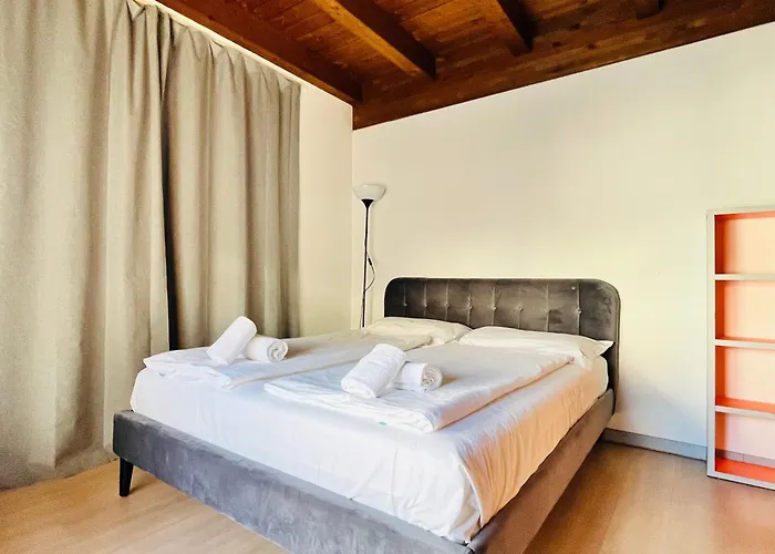 By Lr - Self Check In Aparthotel