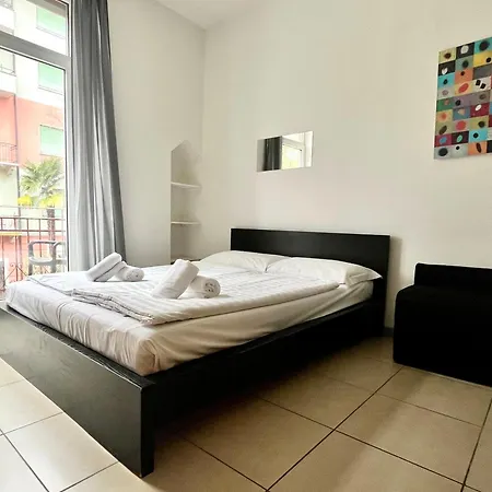 By Lr - Self Check In Apart-hotel