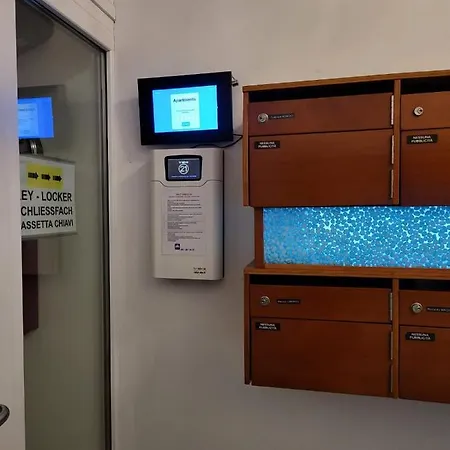 By Lr - Self Check In 3* Lugano