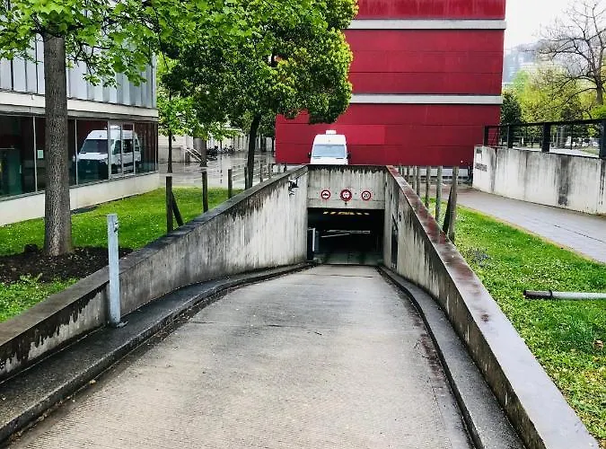 Apart-hotel By Lr - Self Check In 3*