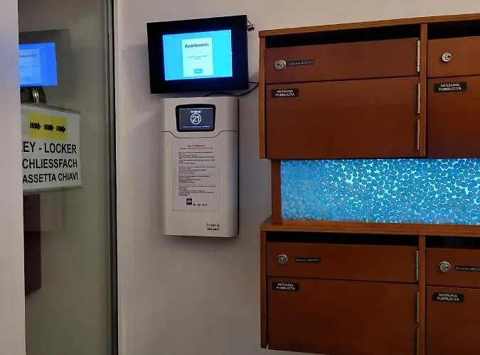 By Lr - Self Check In 3* Lugano